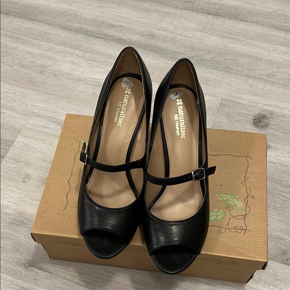 Naturalizer Black Mary Jane Peep Toe Heels